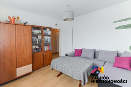 Bliżniak!! Jędrzychów!!Łączony tylko garażem!!